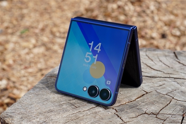 三星Galaxy Z Flip8将搭载Exynos 2600！全球首款2nm手机芯片-第1张图片-佛山资讯网