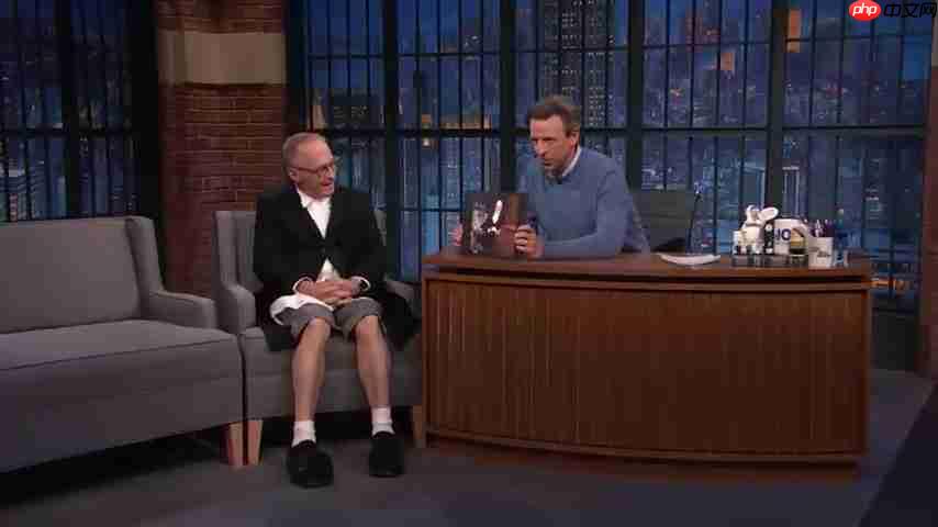 David Sedaris: 畅谈时尚、脚趾甲脱落及更多-第1张图片-佛山资讯网 David Sedaris: 畅谈时尚、脚趾甲脱落及更多-第1张图片-佛山资讯网