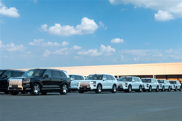 国产车在海外成加价神车!极氪9X在俄罗斯卖到110万元-第3张图片-佛山资讯网 国产车在海外成加价神车!极氪9X在俄罗斯卖到110万元-第3张图片-佛山资讯网