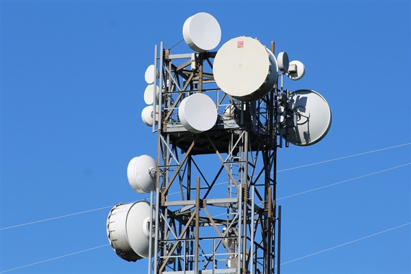 我国5G基站总数达483万个 5G用户已逼近12亿户-第2张图片-佛山资讯网 我国5G基站总数达483万个 5G用户已逼近12亿户-第2张图片-佛山资讯网