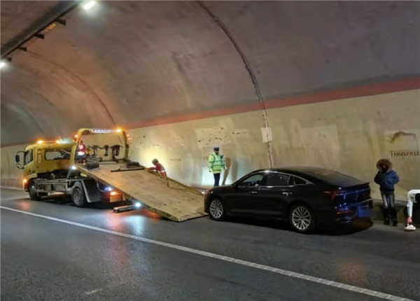 定速巡航失灵被质疑自导自演 车主:踩刹车、挂空挡都试了 均无效-第1张图片-佛山资讯网 定速巡航失灵被质疑自导自演 车主:踩刹车、挂空挡都试了 均无效-第1张图片-佛山资讯网