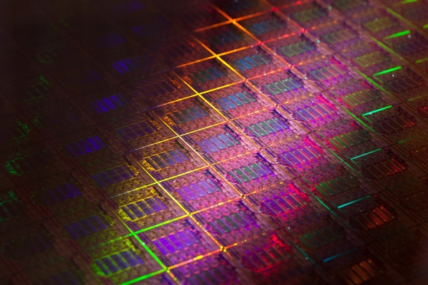 Intel前董事道破代工困局:既是伙伴又是对手 AMD等怎能放心下单-第1张图片-佛山资讯网 Intel前董事道破代工困局:既是伙伴又是对手 AMD等怎能放心下单-第1张图片-佛山资讯网