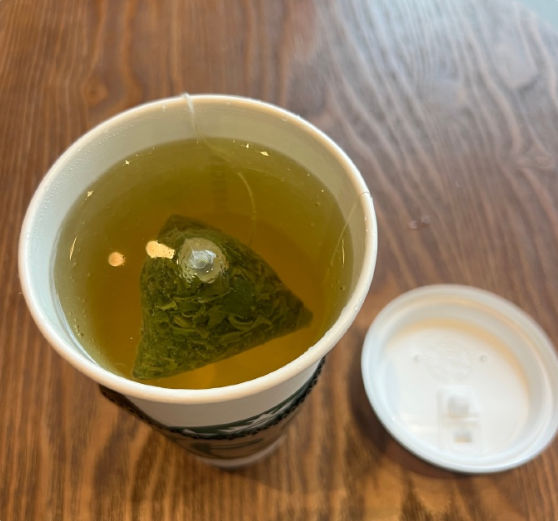 门店可提供续水 星巴克25元茶饮竟是茶包泡的-第1张图片-佛山资讯网 门店可提供续水 星巴克25元茶饮竟是茶包泡的-第1张图片-佛山资讯网