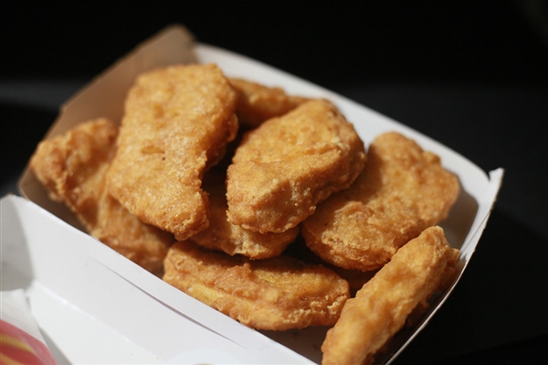 宠物狗上桌啃生肉：烤肉店停业3天-第1张图片-佛山资讯网
