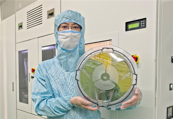 重大技术突破！瀚天天成发布全球首款12英寸高质量碳化硅外延晶片-第1张图片-佛山资讯网