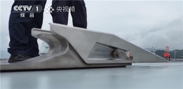 真瞬间刹停！央视播出福建舰电磁弹射超近画面：太震撼-第1张图片-佛山资讯网