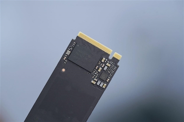 Windows 11启用原生NVMe SSD支持:性能两位数提升!-第1张图片-佛山资讯网 Windows 11启用原生NVMe SSD支持:性能两位数提升!-第1张图片-佛山资讯网