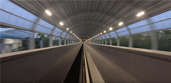 贴地飞行！5.3秒飙到800km/h 国产高铁模型车刷新世界纪录-第1张图片-佛山资讯网