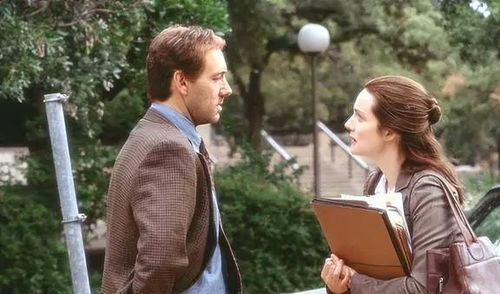 晚娘,泰国电影经典之作-剧情与角色深度剖析-第4张图片-佛山资讯网 晚娘,泰国电影经典之作-剧情与角色深度剖析-第4张图片-佛山资讯网