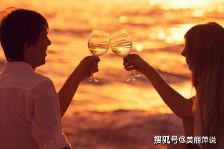 光与夜之恋:探索情感深处的浪漫与温柔-体验与感悟-第4张图片-佛山资讯网 光与夜之恋:探索情感深处的浪漫与温柔-体验与感悟-第4张图片-佛山资讯网