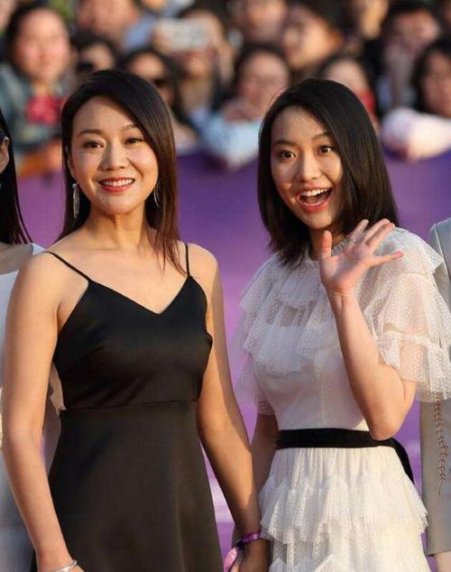 汤唯父亲回应女儿在韩获奖,分享家庭教育心得-艺术成就的背后-第3张图片-佛山资讯网 汤唯父亲回应女儿在韩获奖,分享家庭教育心得-艺术成就的背后-第3张图片-佛山资讯网