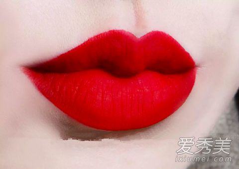 嘴唇护理在美国1990年代的发展与影响-时尚潮流解析-第2张图片-佛山资讯网