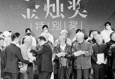 40部谍战片大全-精彩影片盘点与解析-第1张图片-佛山资讯网 40部谍战片大全-精彩影片盘点与解析-第1张图片-佛山资讯网