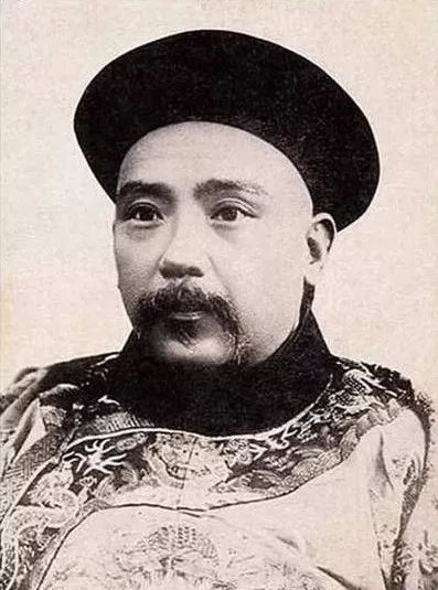 盗墓笔记重启之极海听雷,深度解析神秘故事背后的秘密-第3张图片-佛山资讯网 盗墓笔记重启之极海听雷,深度解析神秘故事背后的秘密-第3张图片-佛山资讯网