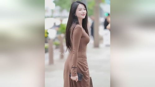 极品美女,内外兼修的魅力展现-现代审美标准解析-第3张图片-佛山资讯网